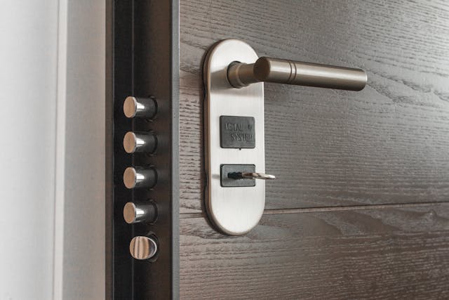 Electrical door lock